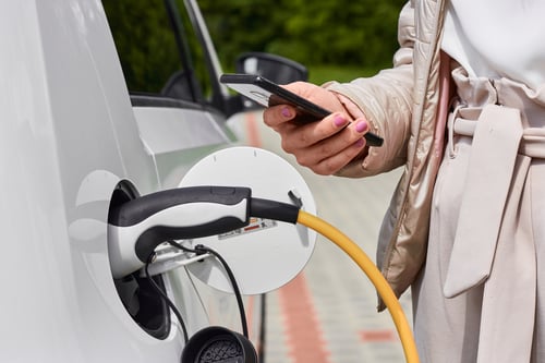 how-do-you-pay-to-charge-an-electric-car-evbox